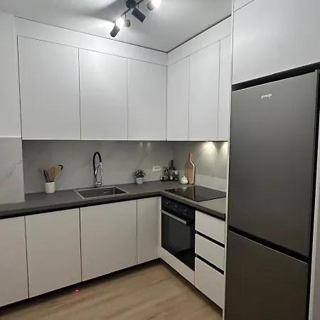 1-bedroom Apartment, With Private Parking And Beach Parking For Free Apartment *